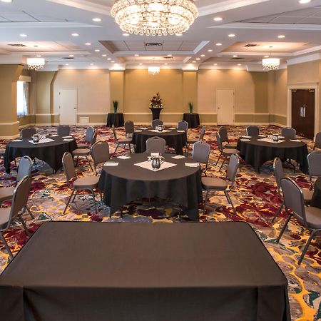 Holiday Inn Conference Centre Edmonton South By Ihg Exterior photo