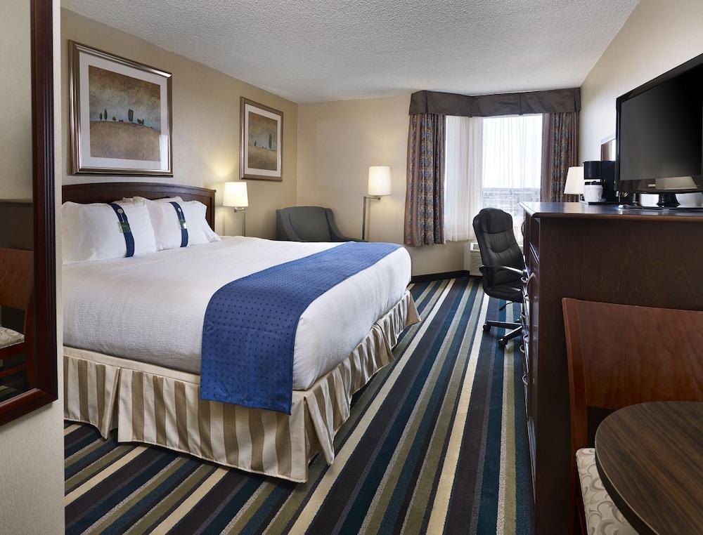 Holiday Inn Conference Centre Edmonton South By Ihg Exterior photo