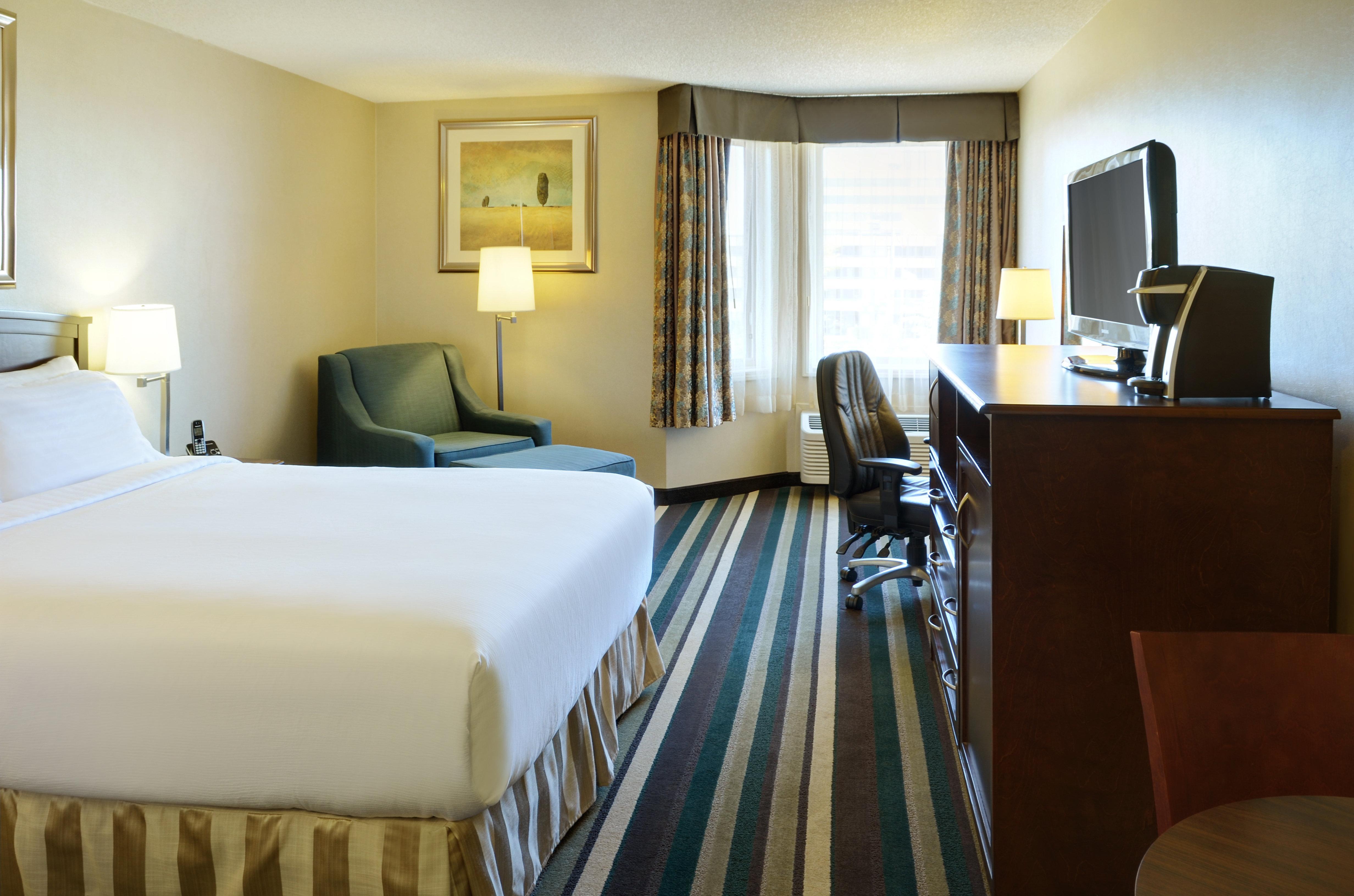 Holiday Inn Conference Centre Edmonton South By Ihg Exterior photo